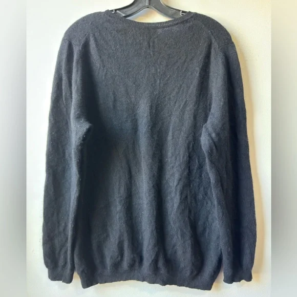 Charter Club Luxury Cashmere Men's Black V-Neck Sweater - Picture 5 of 7
